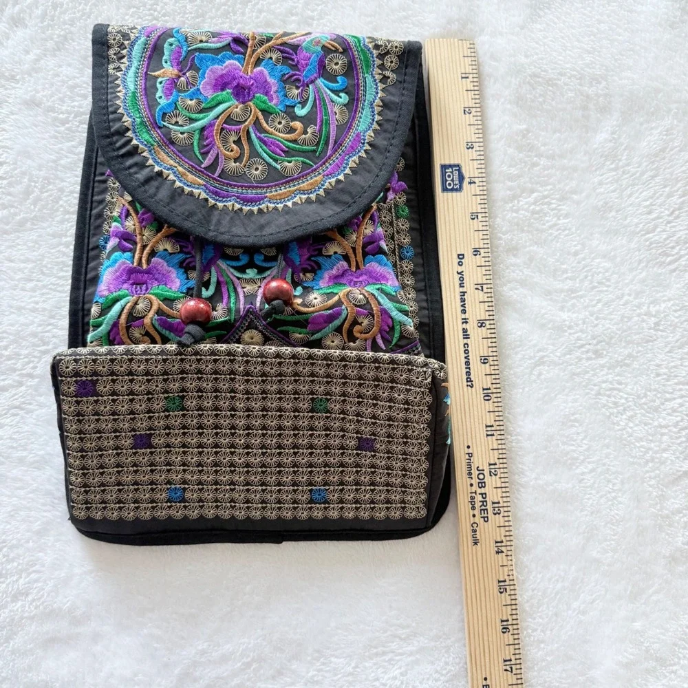 VTG Bohemian Floral Embroidered Canvas Backpack Black Blue Purple Folk Art‎ Bag